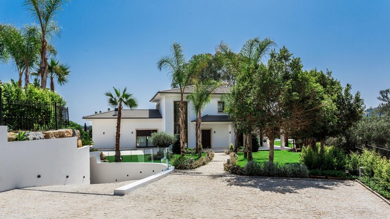 Brand new, Top quality fully furnished luxury villa in Marbella